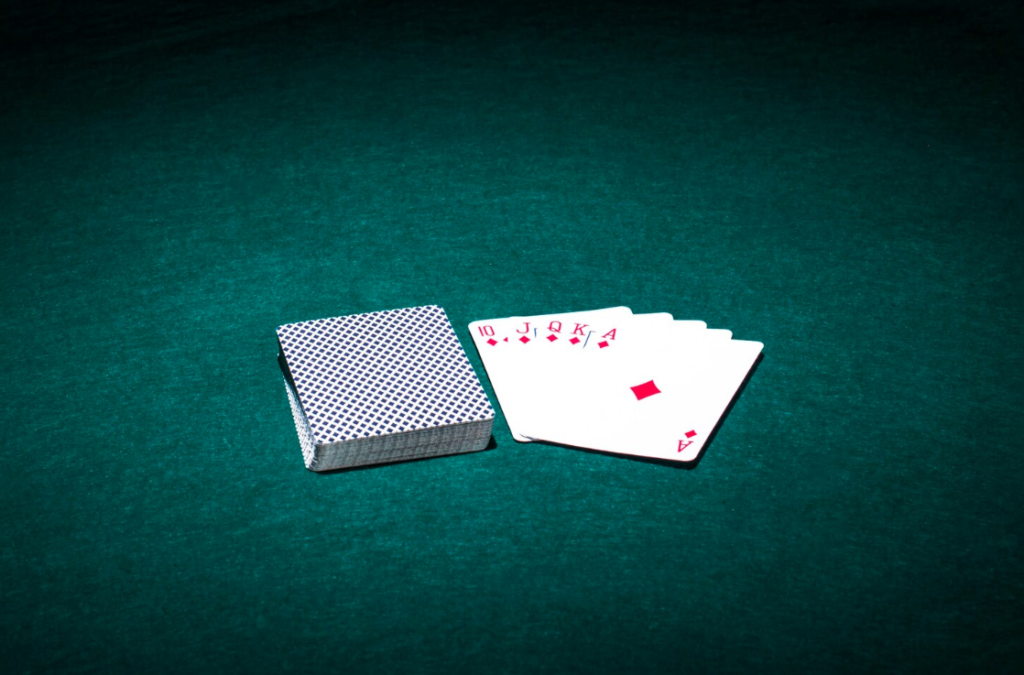 a pic showing poker cards